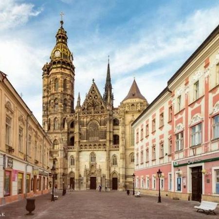 Alzbetina 15 - Dream Apartman Košice Eksteriør billede